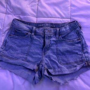 american eagle shorts size 6